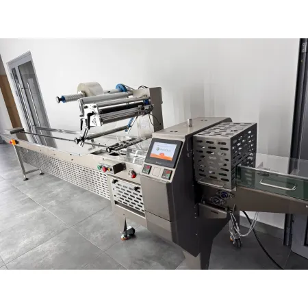 Maszyna pakująca flow pack DFG-350 PRO