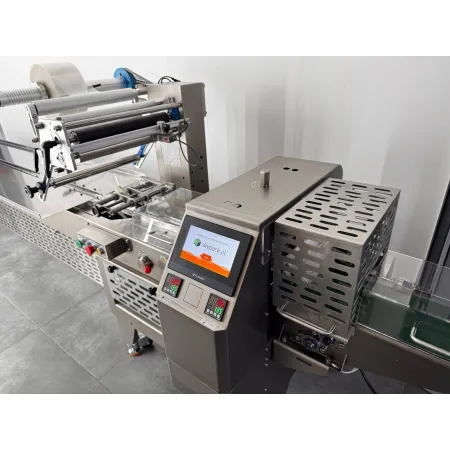 Maszyna pakująca flow pack DFG-350 PRO